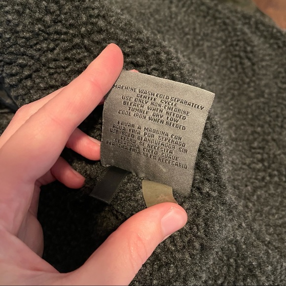 Levi's Men's Washed Cotton Two Pocket Sherpa Lined Military Jacket - Picture 13 of 13